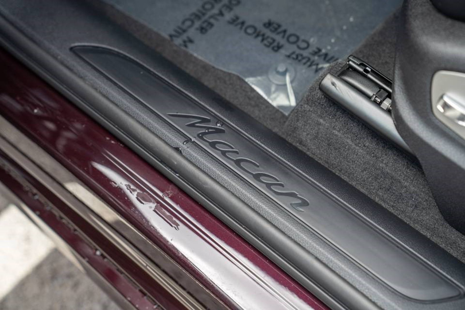New 2026 Porsche Macan AWD/4WD image 12