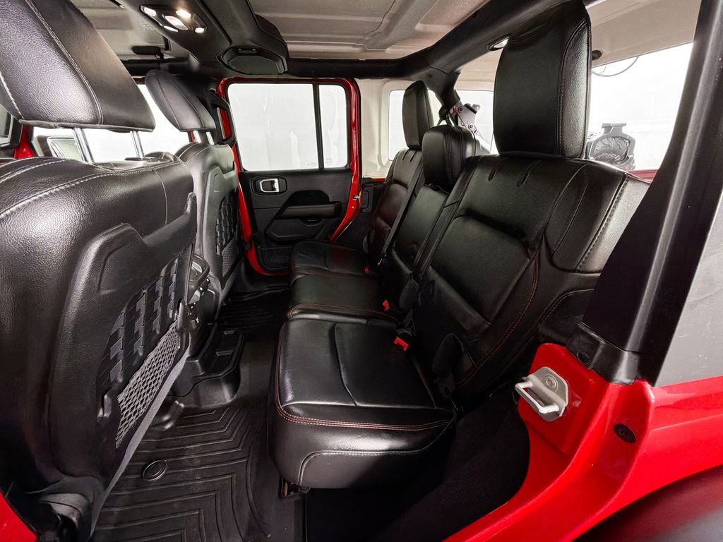 Used 2020 Jeep Wrangler Unlimited Rubicon w/ Dual Top Group AWD/4WD image 25