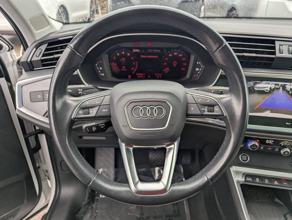 Used 2024 Audi Q3 2.0T Premium image 27