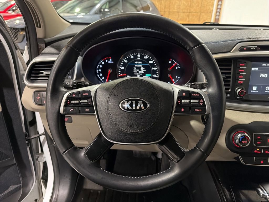 Used 2019 Kia Sorento EX image 11