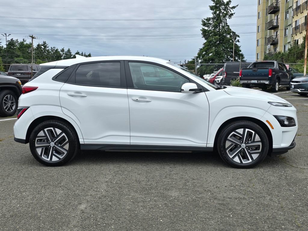 Used 2023 Hyundai Kona SE FWD image 8