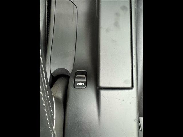 Used 2005 Porsche Boxster RWD image 39