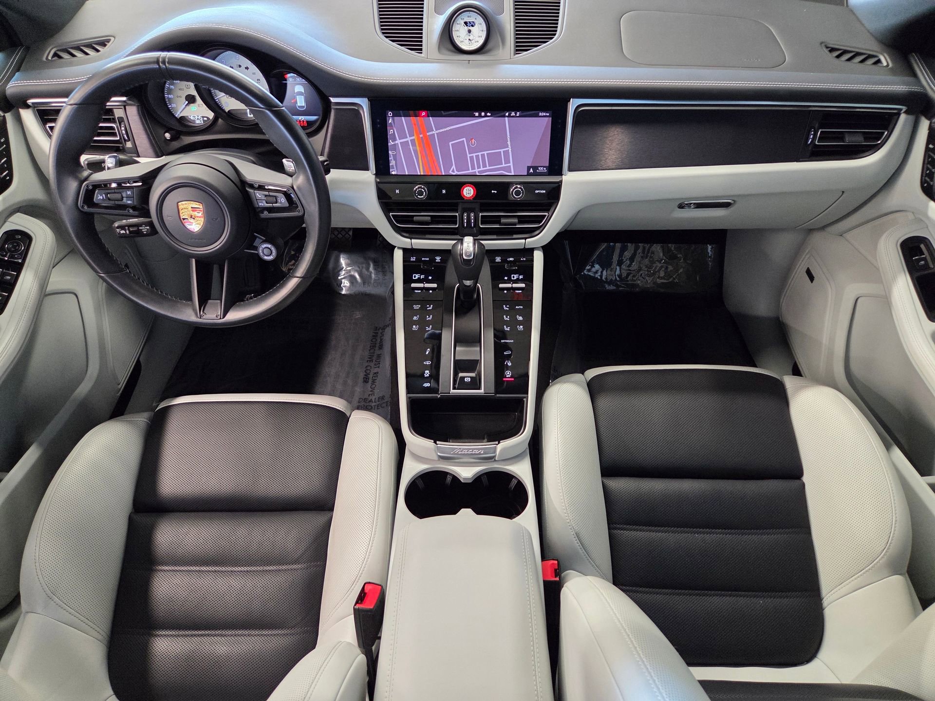 Certified 2023 Porsche Macan GTS w/ Premium Package Plus AWD/4WD image 13