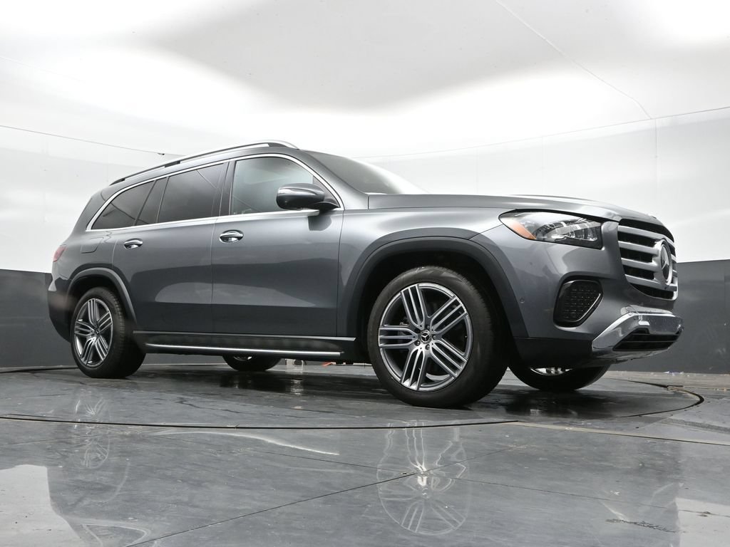 Used 2024 Mercedes-Benz GLS 450 4MATIC image 45