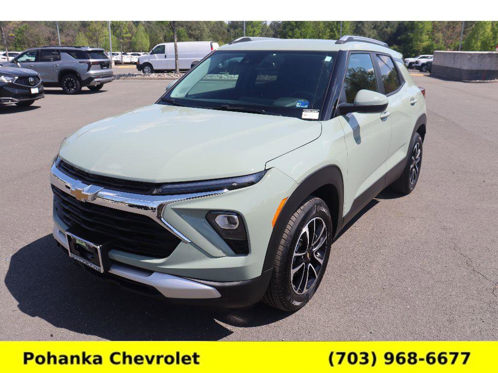 Certified 2025 Chevrolet TrailBlazer LT w/ Convenience Package FWD image 3