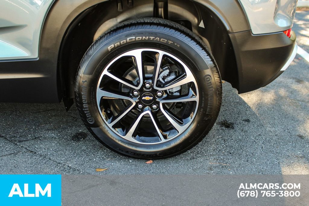Used 2025 Chevrolet TrailBlazer LT image 16