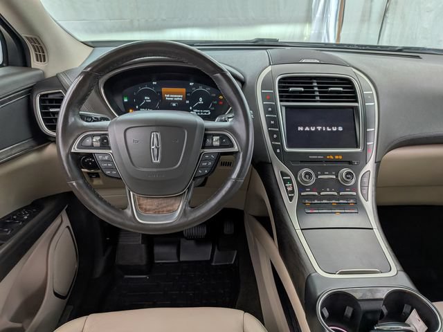 Used 2019 Lincoln Nautilus Select AWD/4WD image 27