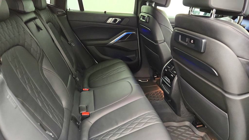 Used 2022 BMW X6 M50i w/ Executive Package AWD/4WD image 24