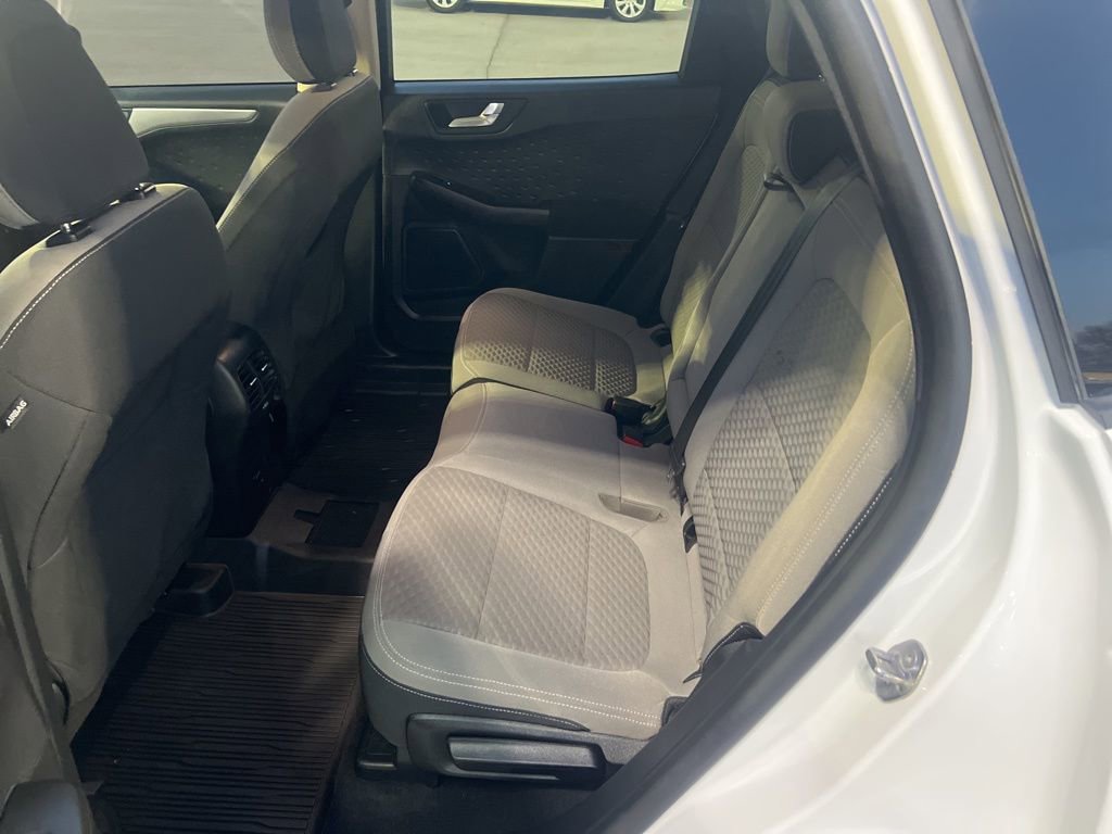 Used 2020 Ford Escape SE Sport image 10