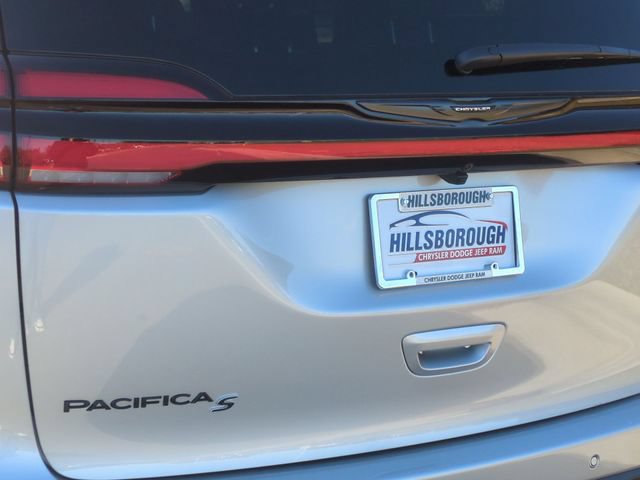 New 2026 Chrysler Pacifica Select w/ S Appearance Package FWD image 22