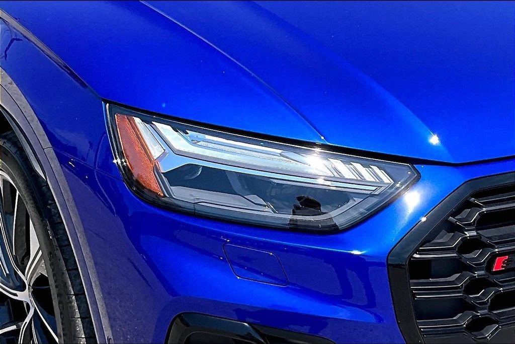 Certified 2024 Audi SQ5 Prestige image 12