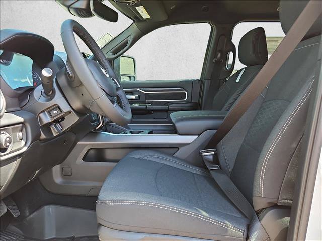 New 2026 RAM 2500 Big Horn AWD/4WD image 4