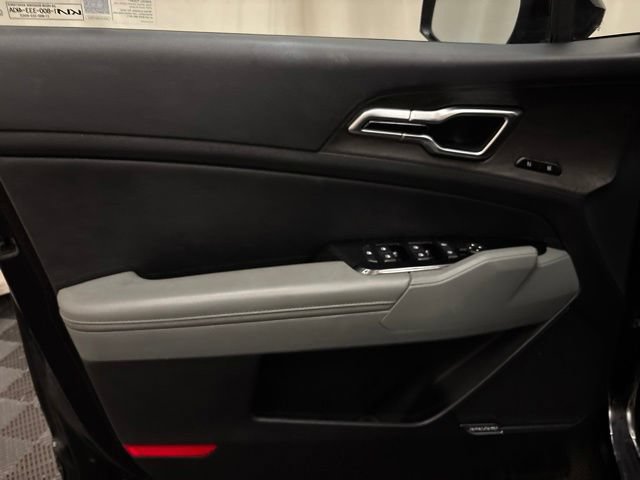 Certified 2023 Kia Sportage X-Pro AWD/4WD image 11