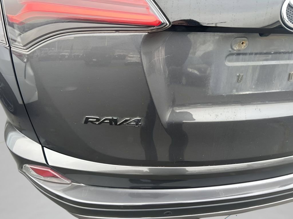 Used 2018 Toyota RAV4 Adventure image 14