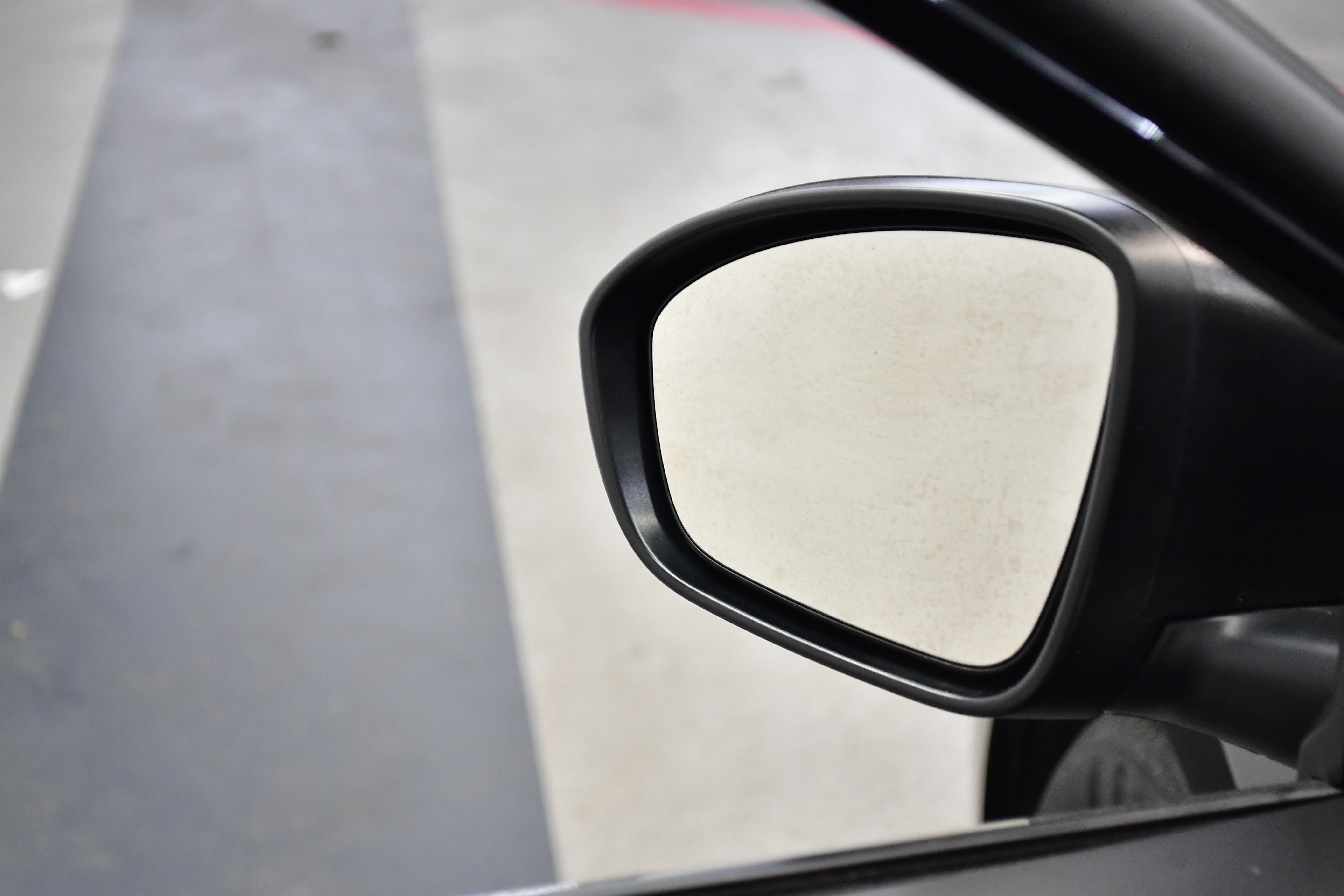 Used 2025 Nissan Altima 2.5 SV FWD image 14