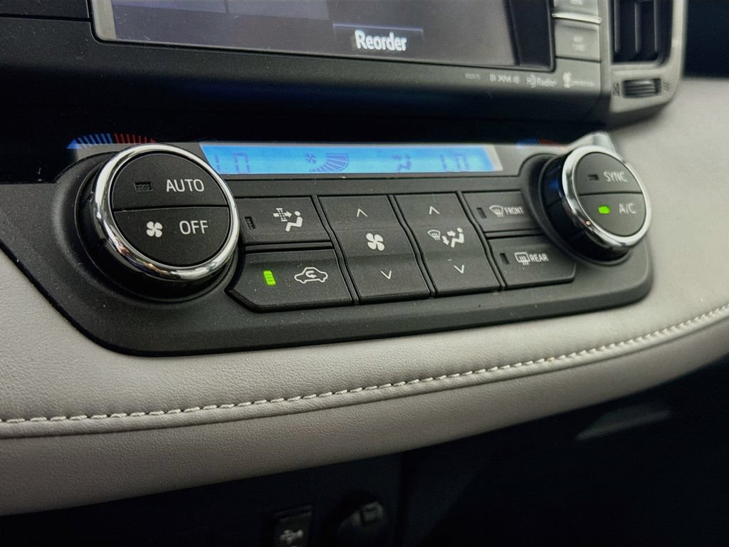 Used 2017 Toyota RAV4 XLE FWD image 7
