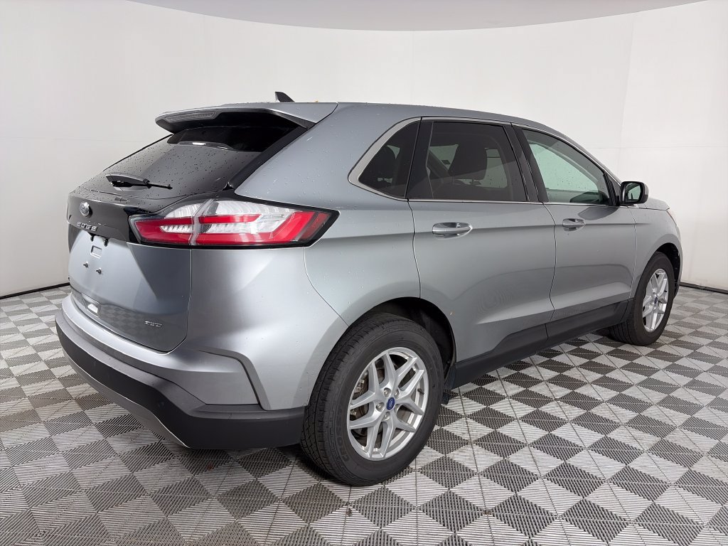 Used 2024 Ford Edge SEL AWD/4WD image 7
