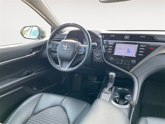 Used 2020 Toyota Camry SE image 10