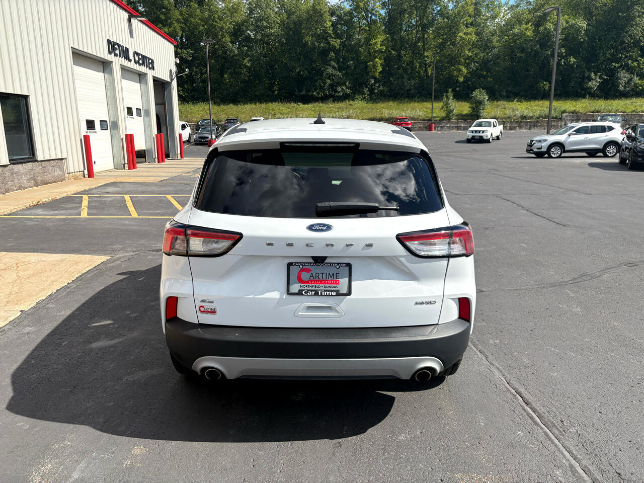 Used 2020 Ford Escape SE image 7