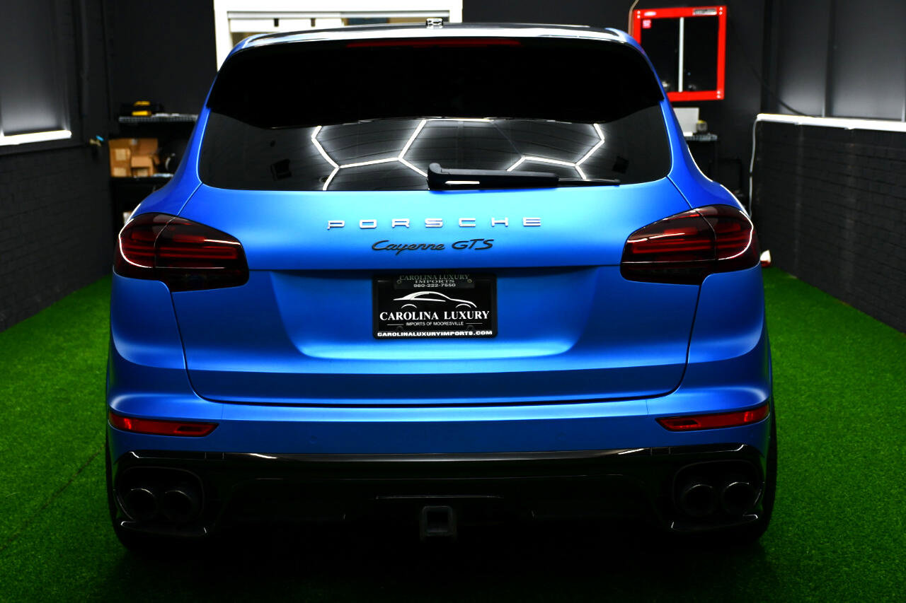 Used 2017 Porsche Cayenne GTS image 4