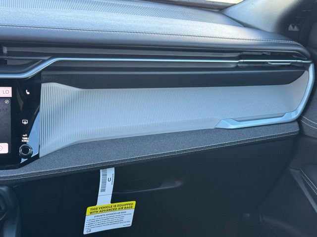 New 2026 Jeep Cherokee Laredo image 18