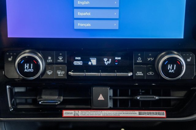 New 2025 Toyota Highlander XLE image 23