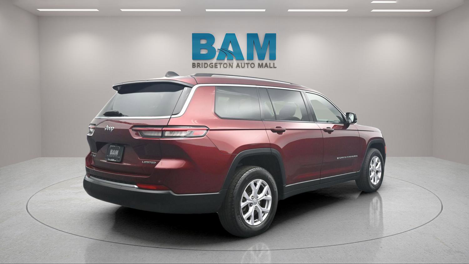 Used 2021 Jeep Grand Cherokee L Limited AWD/4WD image 2
