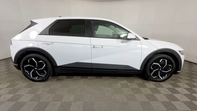 Used 2024 Hyundai Ioniq 5 SEL AWD/4WD image 3