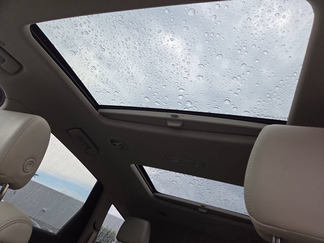 Used 2020 Buick Enclave Essence w/ Sound and Sites Package FWD image 3