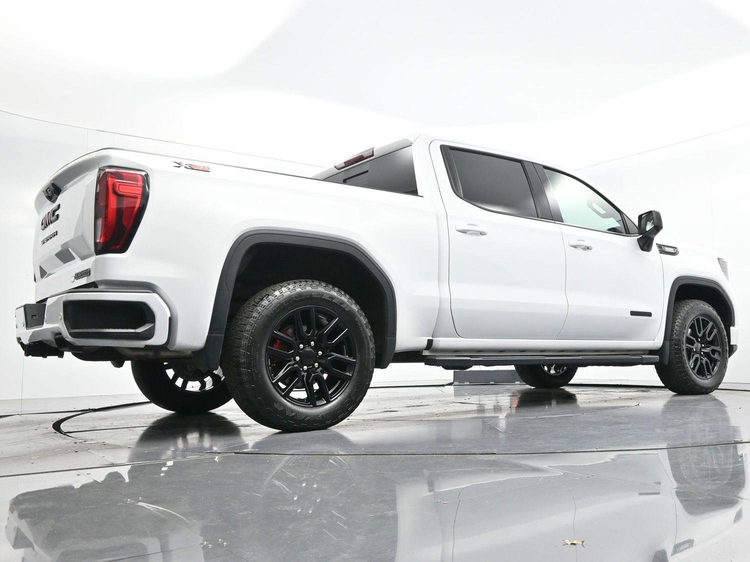 Used 2023 GMC Sierra 1500 Elevation w/ Elevation Premium Package image 50