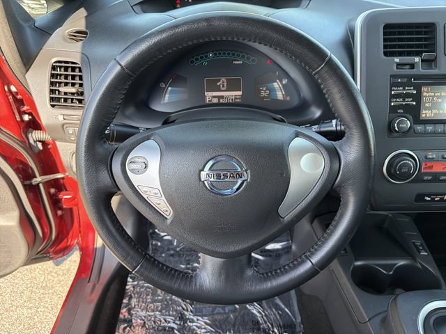 Used 2013 Nissan Leaf S FWD image 25