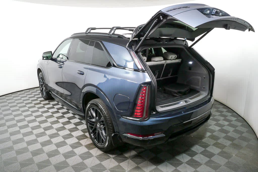 Used 2026 Cadillac Escalade IQ Sport 1 w/ LPO, ONYX Package AWD/4WD image 28