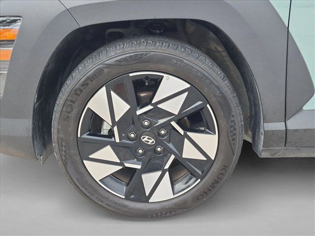 Used 2025 Hyundai Kona SEL FWD image 23