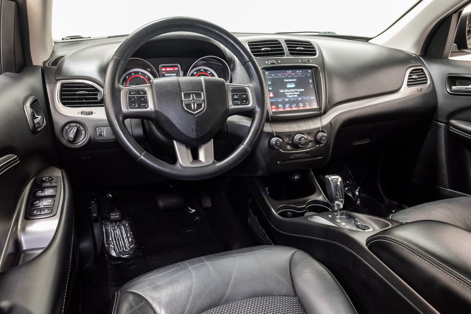 Used 2019 Dodge Journey Crossroad w/ Nav & Sun Group FWD image 7