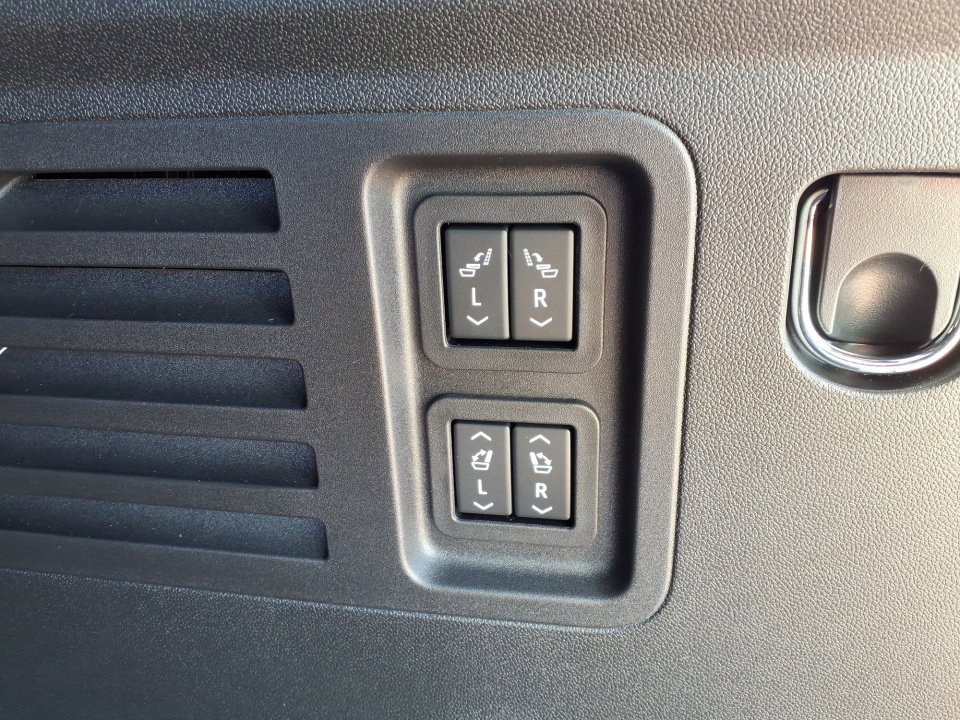 New 2026 Buick Enclave Preferred w/ Power Package image 10