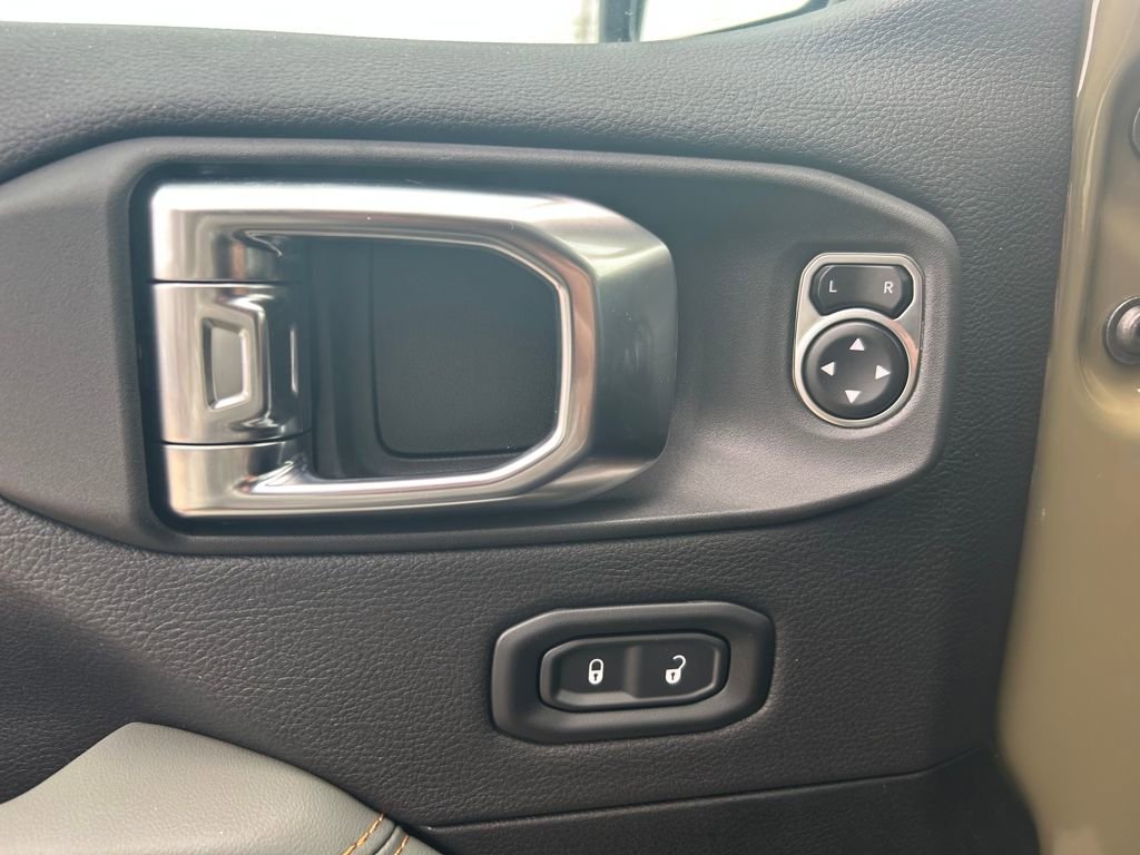 New 2026 Jeep Gladiator Mojave w/ Safety Group image 17