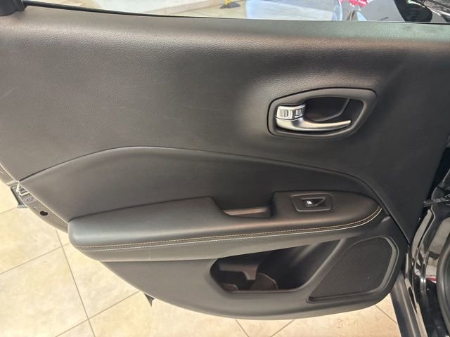 Used 2019 Jeep Compass Latitude w/ Popular Equipment Group image 14