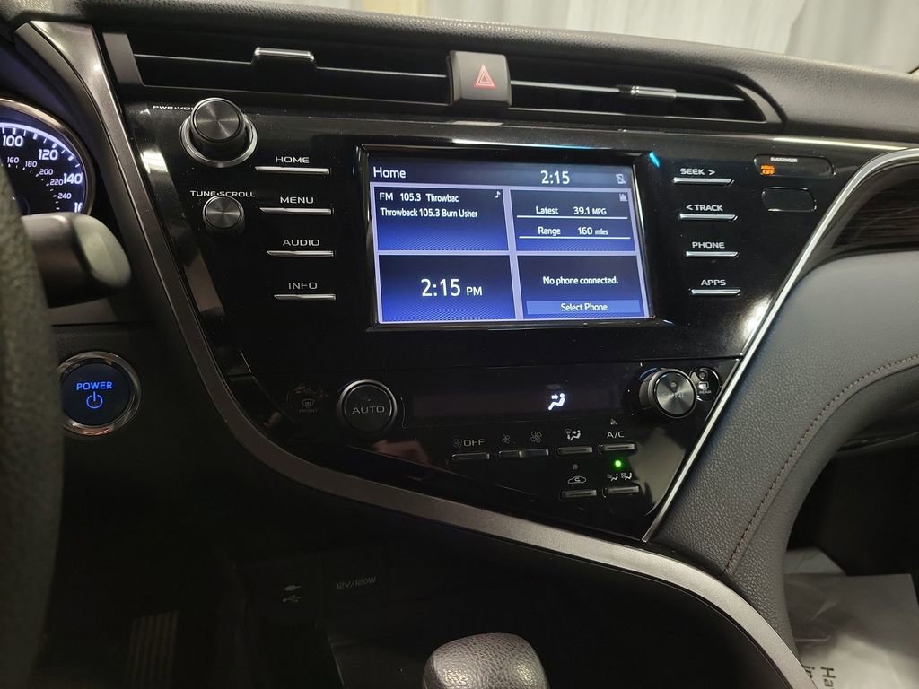 Used 2018 Toyota Camry LE image 14