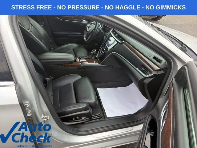 Used 2014 Cadillac XTS Luxury image 35