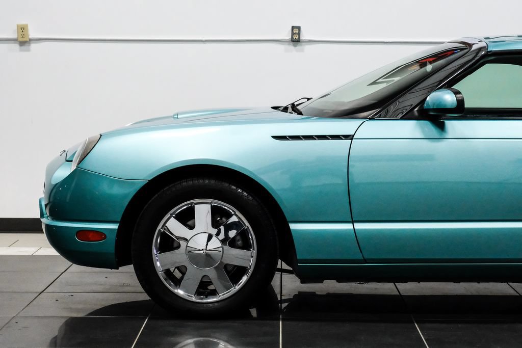 Used 2002 Ford Thunderbird RWD image 16