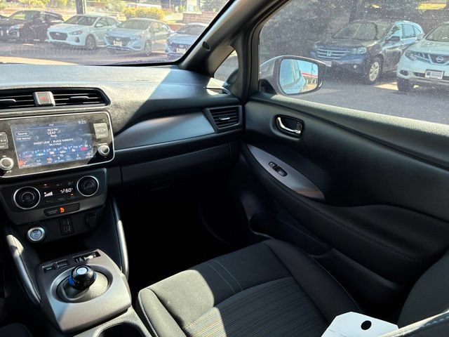 Certified 2025 Nissan Leaf S FWD image 29