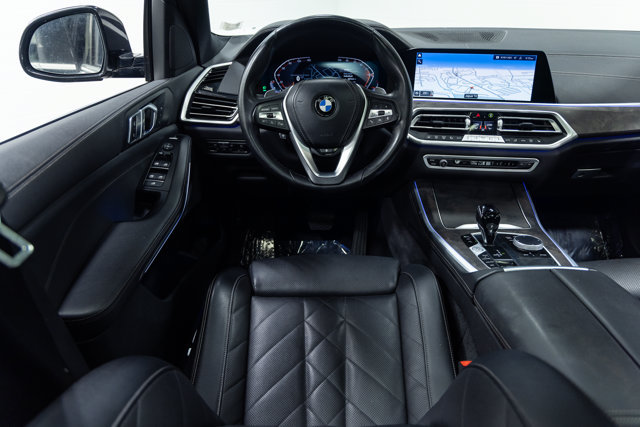Used 2023 BMW X5 xDrive40i AWD/4WD image 3