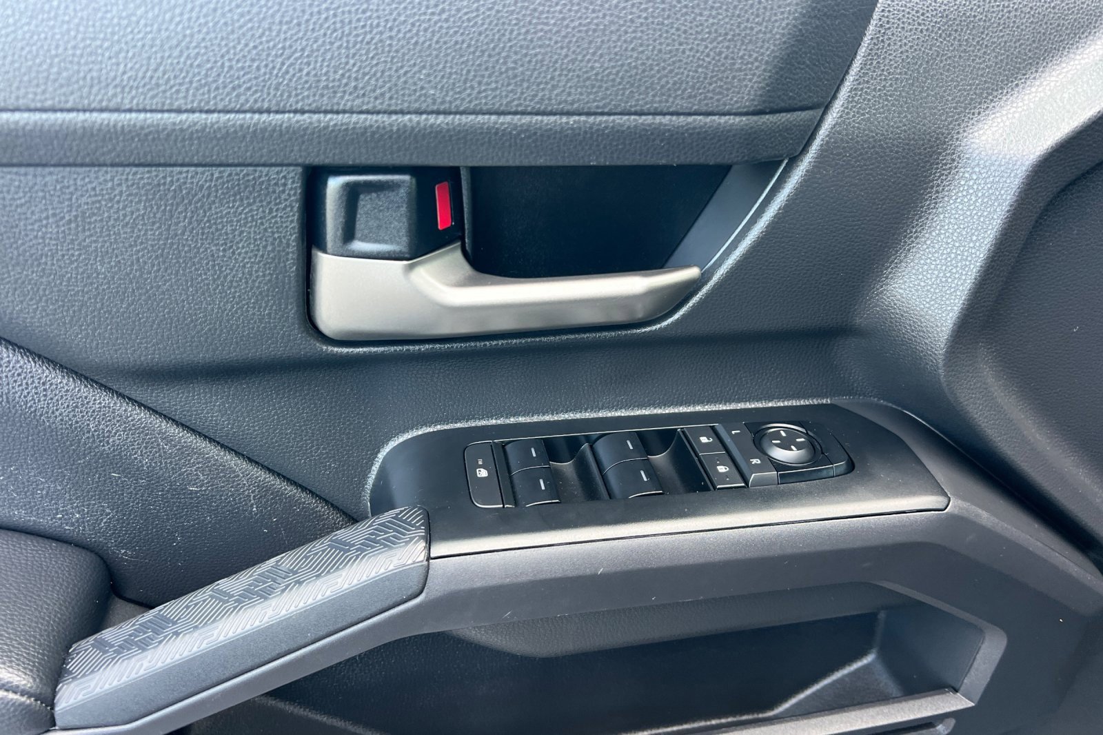 Used 2024 Toyota Tacoma TRD Sport image 8