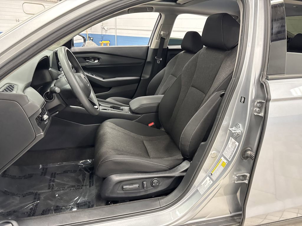 Used 2024 Honda Accord EX image 4