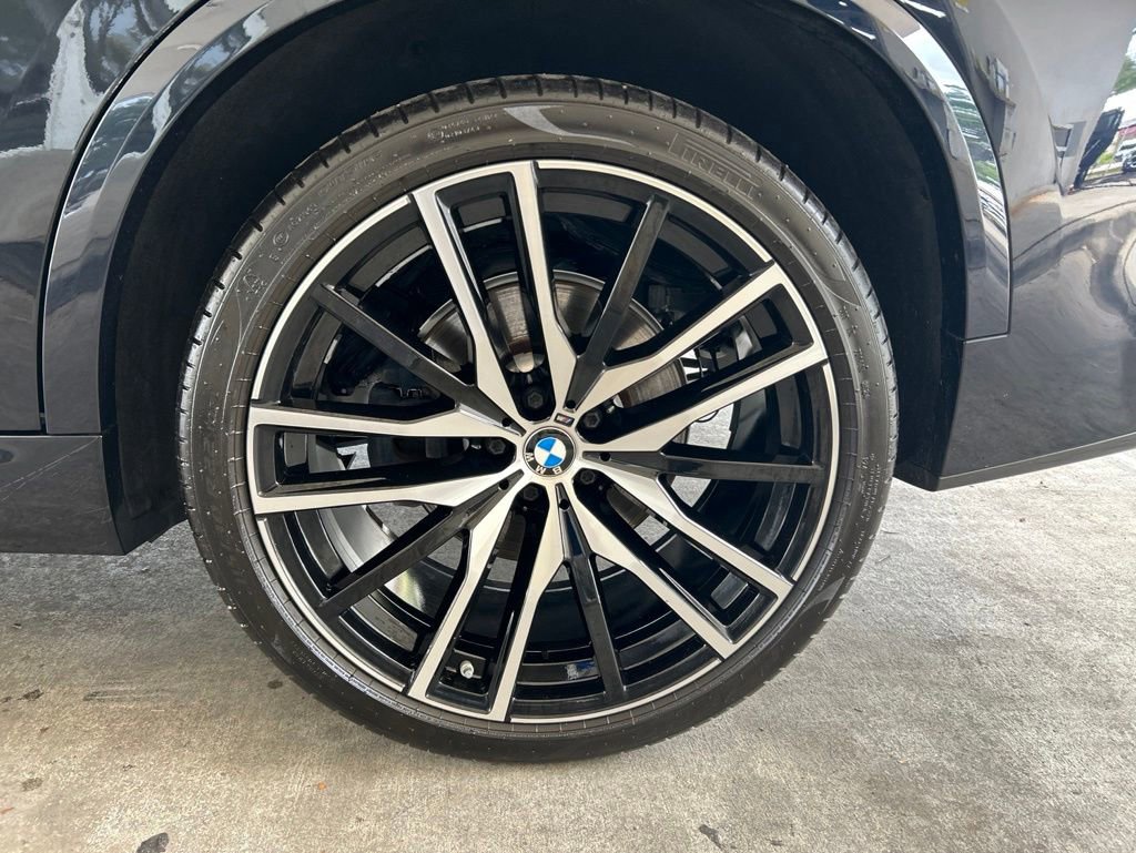 Used 2022 BMW X5 sDrive40i w/ M Sport Package RWD image 17