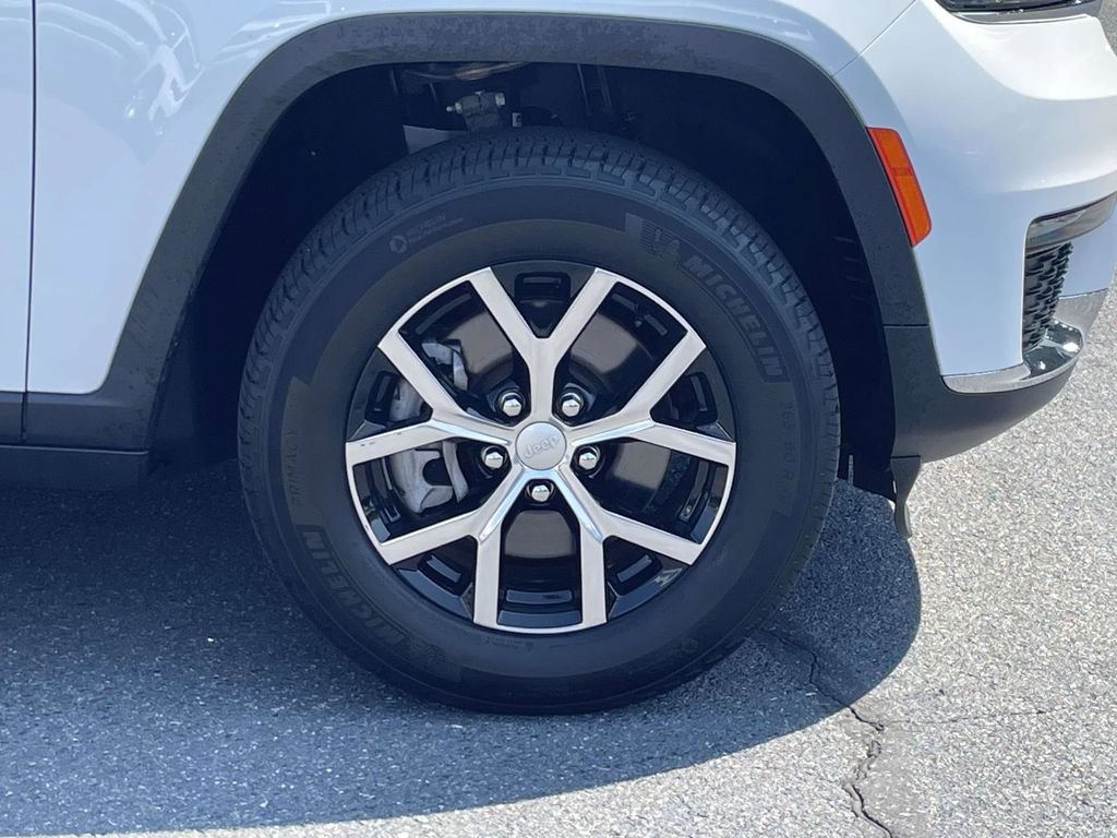 Certified 2023 Jeep Grand Cherokee L Limited w/ Trailer Tow Group (B) AWD/4WD image 10