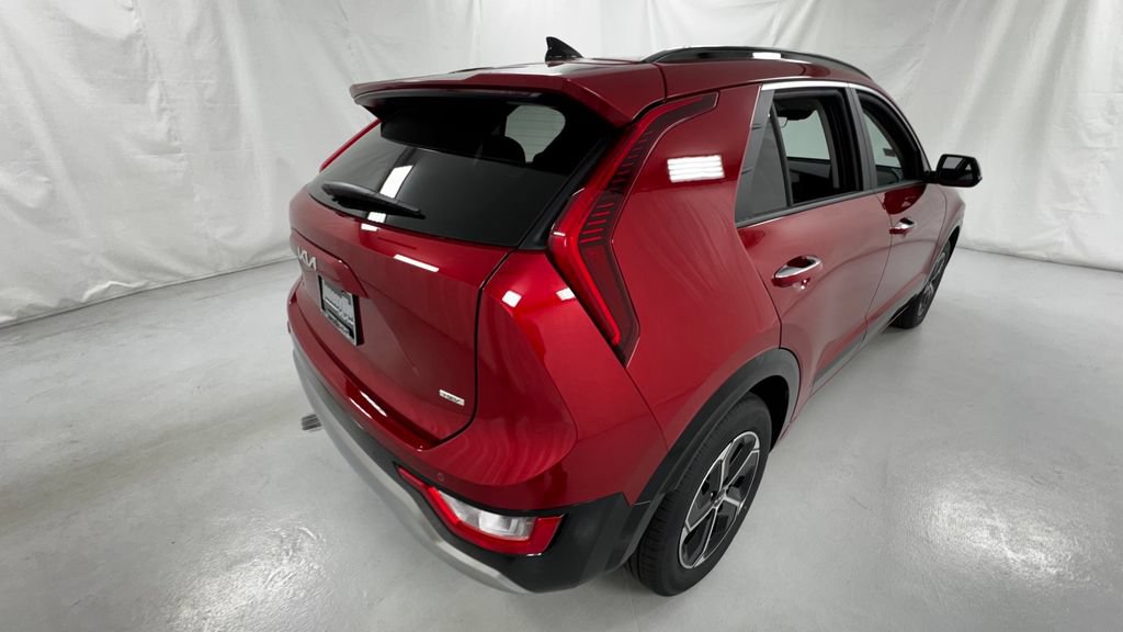 New 2026 Kia Niro FWD image 3