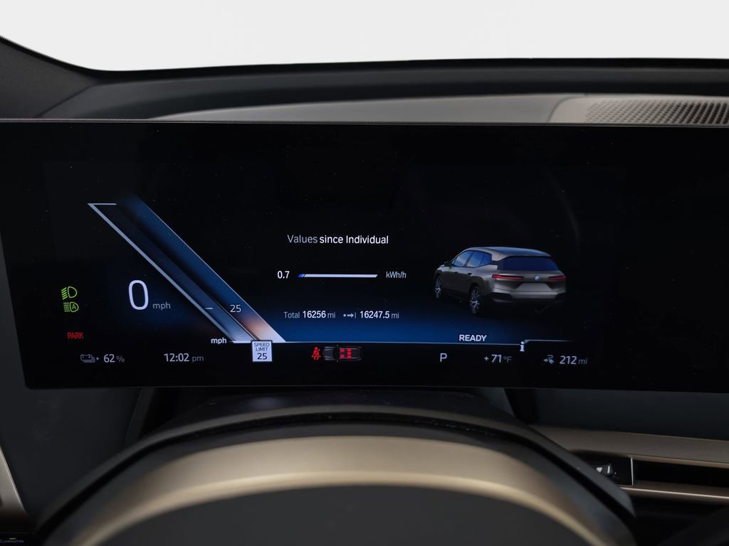 Used 2023 BMW iX xDrive50 image 22