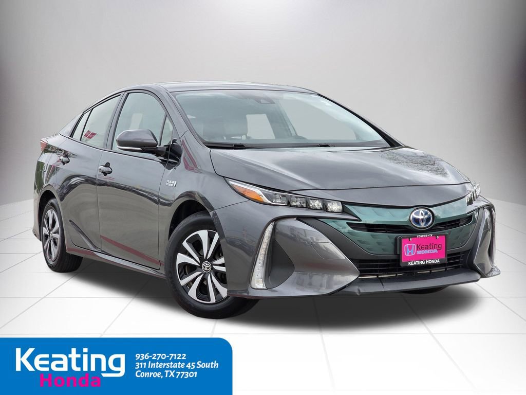 Used 2017 Toyota Prius Prime Plus image 3