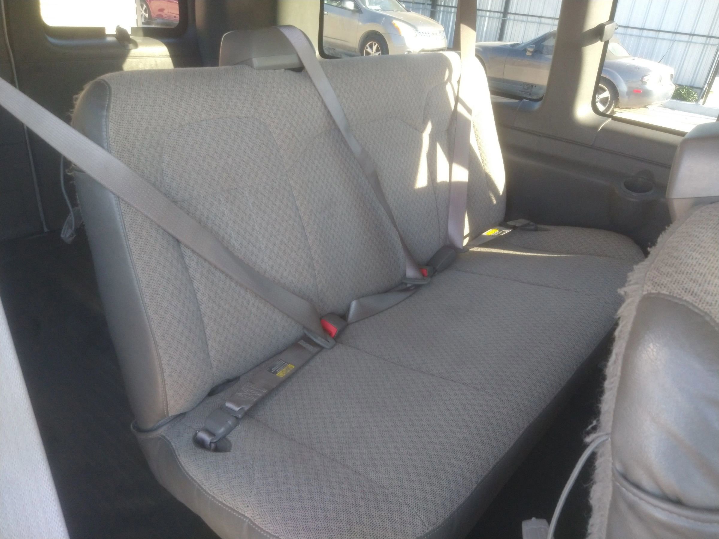 Used 2015 Chevrolet Express 2500 LS image 21